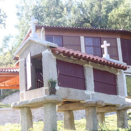 Encostas Da Torre Vendégház Terras de Bouro Kültér fotó